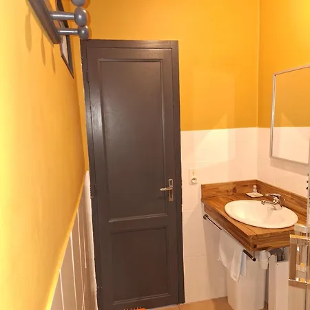 Studette Du Logis Du Parc بيت ضيافة